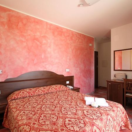 Country House Il Ponte Alba Adriatica Dış mekan fotoğraf