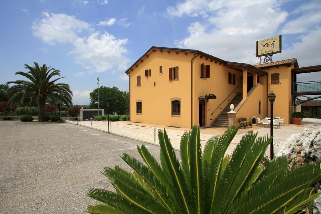Country House Il Ponte Alba Adriatica Dış mekan fotoğraf