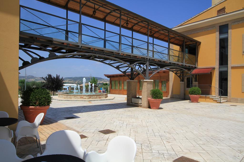 Country House Il Ponte Alba Adriatica Dış mekan fotoğraf